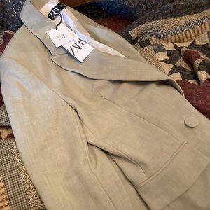 Boyfriend Blazer Zara. Medium. NWT.